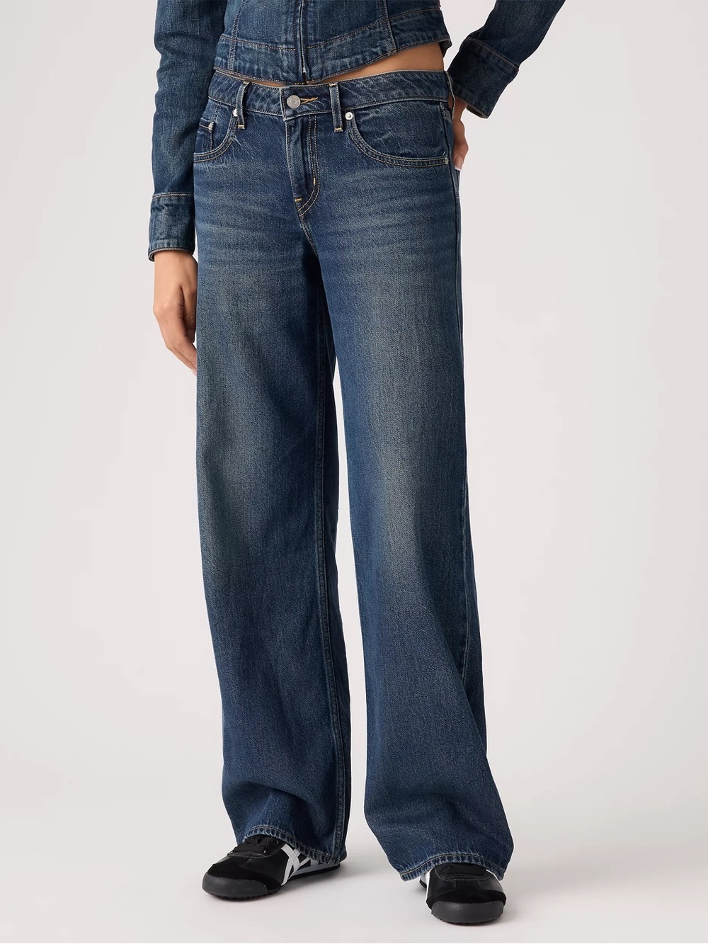 NWOT Levi’s Low and Loose Womens Jeans
